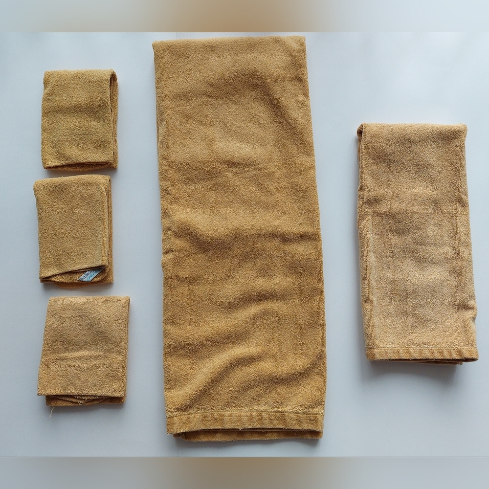 VTG Fieldcrest Washcloth Hand Body towel Mustard Yellow Gold Cotton MCM 5 Pcs